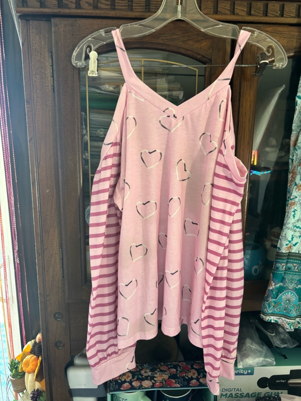 Pink Heart Print Cold-Shoulder Women's Tank Top